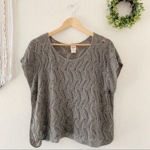 Mossimo Supply Co crochet top sz M
